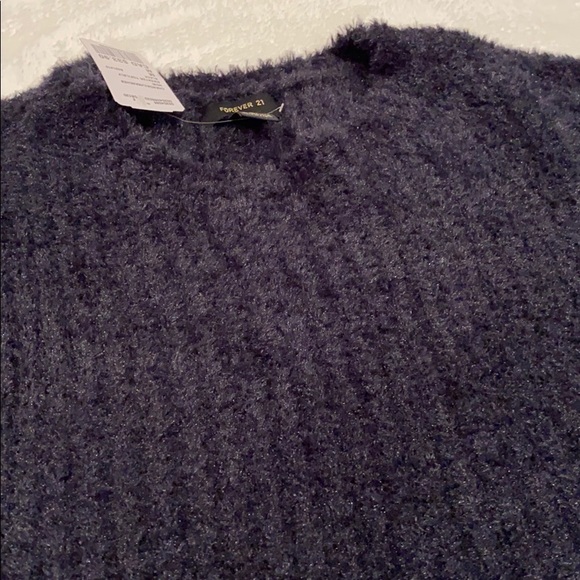 Forever 21 ⭐️2/$25⭐️ soft cropped sweater - black - Picture 5 of 6